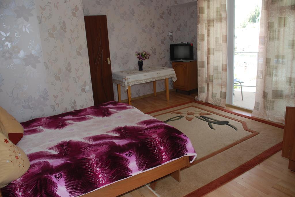 " У Татьяны" Hotel Чолпон-Ата Екстериор снимка